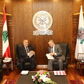 مقبل استقبل سفير الاردن وتابع مع سفير استراليا دعم الجيش