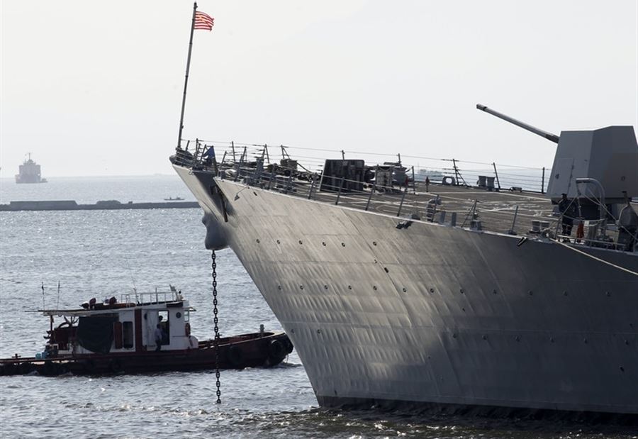 روسيا تعلنُ طرد مدمرة أميركية من مياهها روسيا تعلنُ طرد مدمرة أميركية من مياهها