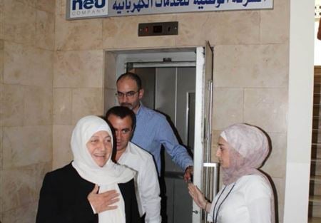 بهية الحريري تفقدت مؤسسة الكهرباء في صيدا بهية الحريري تفقدت مؤسسة الكهرباء في صيدا