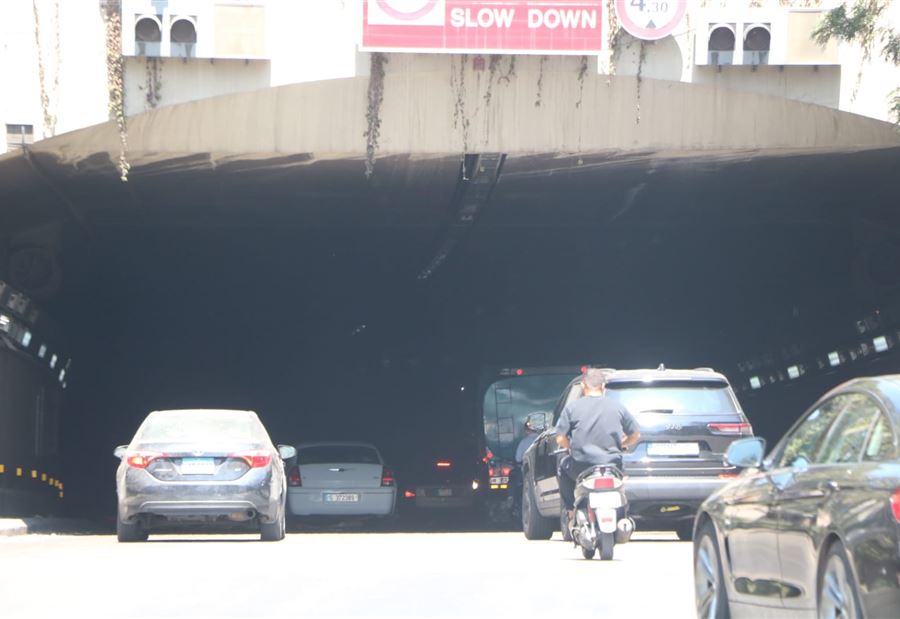 إنتهاء الأعمال المتعلقة بإضاءة نفق المطار 