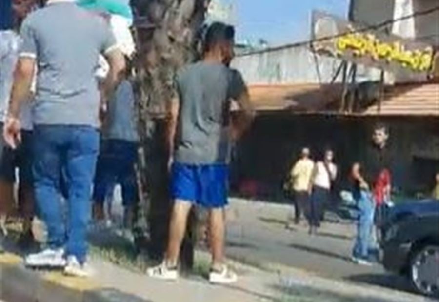 "توتر" أمام أحد الأفران في البداوي... وسقوط جرحى 