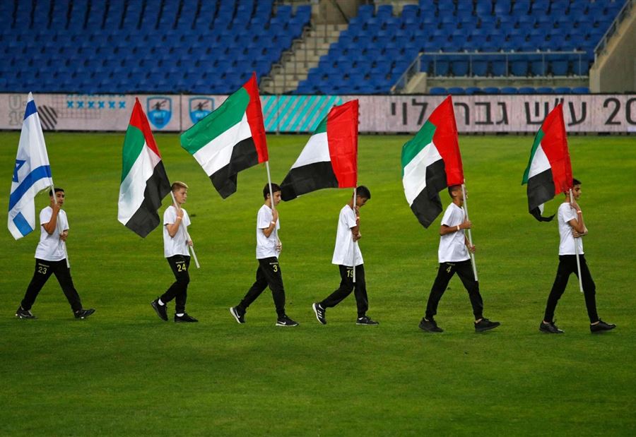 مليونير إماراتي يقترب من شراء نادٍ إسرائيلي... "الصفقة تمّت ولكن"! 