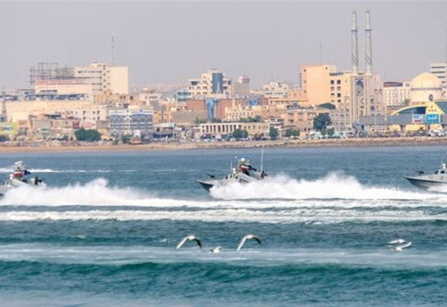 تحركٌ ايراني عسكري في مضيق هرمز (صورة)