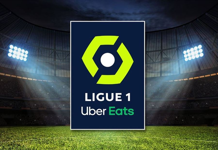 لاعب فريق ميتز يسجل هدفاً رائعاً في الدوري الفرنسي لاعب فريق ميتز يسجل هدفاً رائعاً في الدوري الفرنسي