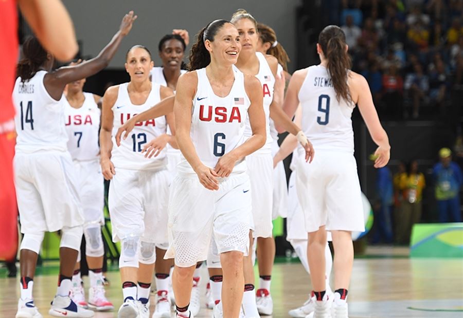 روسيا توقف لاعبة كرة سلة أميركية 