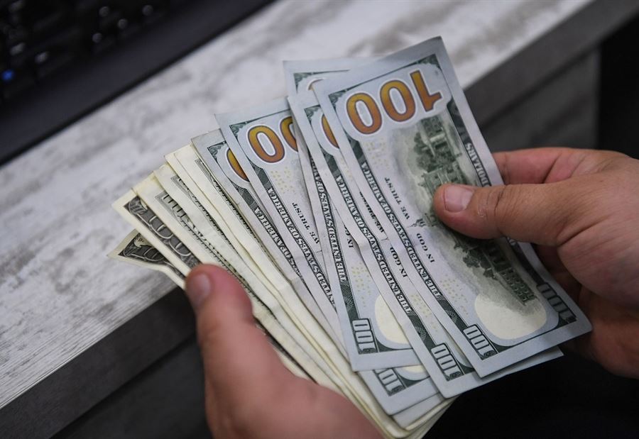 الدولار يرتفع مجدداً 