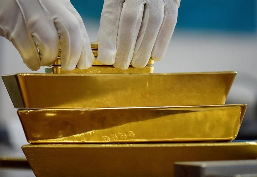 للمرة الأولى منذ 2011... الذهب يحطم حاجز 1900 دولار للمرة الأولى منذ 2011... الذهب يحطم حاجز 1900 دولار