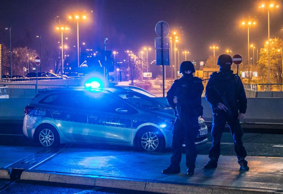 هجومٌ من ابن الـ 19 عامًا على دار للأيتام في بولندا!