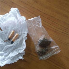 توقيف شخصين لحيازتهما على كمية من حشيشة الكيف
