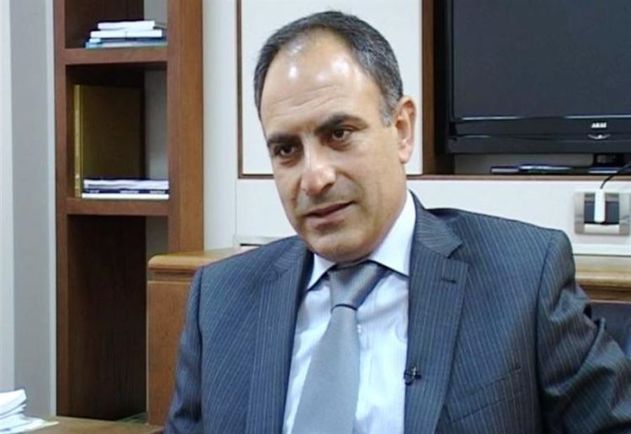 أسود: امتحان البريفيه "بلا طعمة"