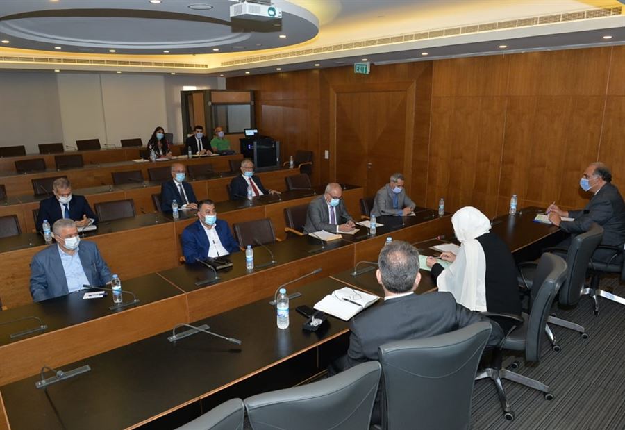 فرعيةُ اللجان: إلزام مصرف لبنان صرف 10 آلاف دولار للطلاب