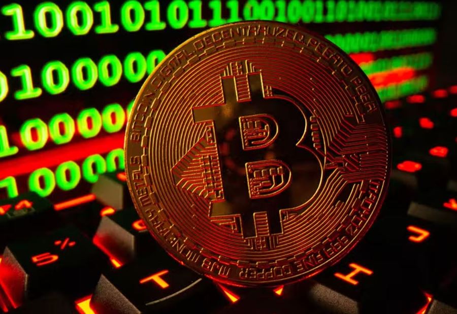للمرة الأولى منذ 10 أشهر... إرتفاعٌ ملحوظ لـ"البيتكوين"
