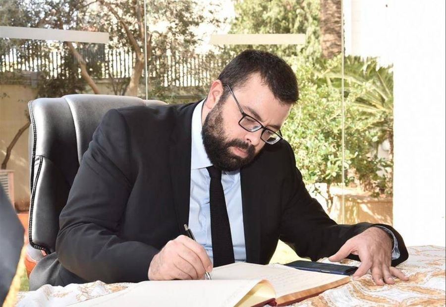 أحمد الحريري يتضامنُ مع فلسطين و"شعبها المُناضل"