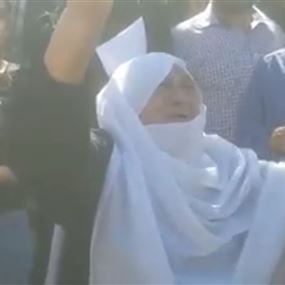 بالفيديو: مأساة أم بنات اختطفهن داعش بالسويداء 