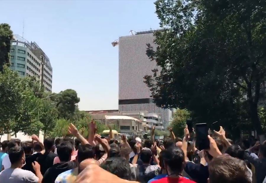 تظاهرات ضدّ خامنئي بطهران!