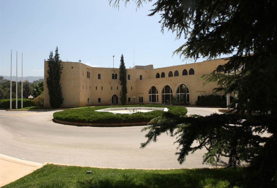 مدير العناية الطبية في وزارة الصحة... في قصر بعبدا