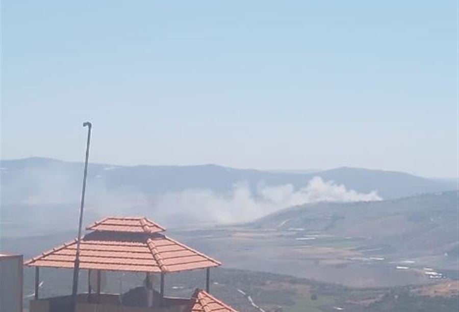 شهيدان لِحزب الله في استهداف سيارة على طريق قانا بالرمادية (فيديو)