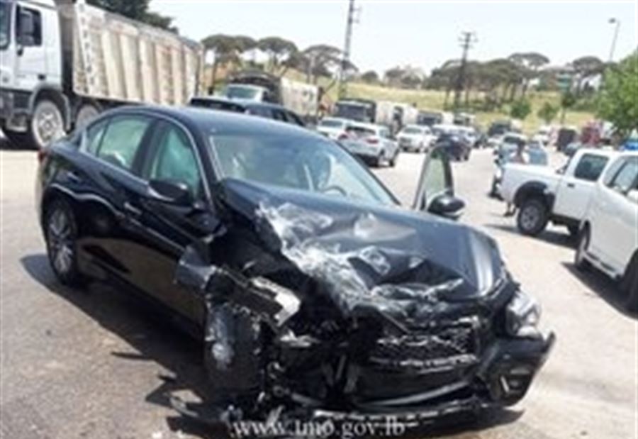 بالصور: 8 جرحى على طريق عام بحمدون بالصور: 8 جرحى على طريق عام بحمدون