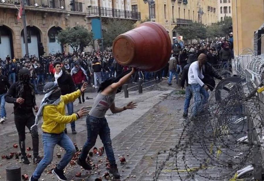 دعوةٌ من نائبِ "المستقبل" للمتظاهرين!