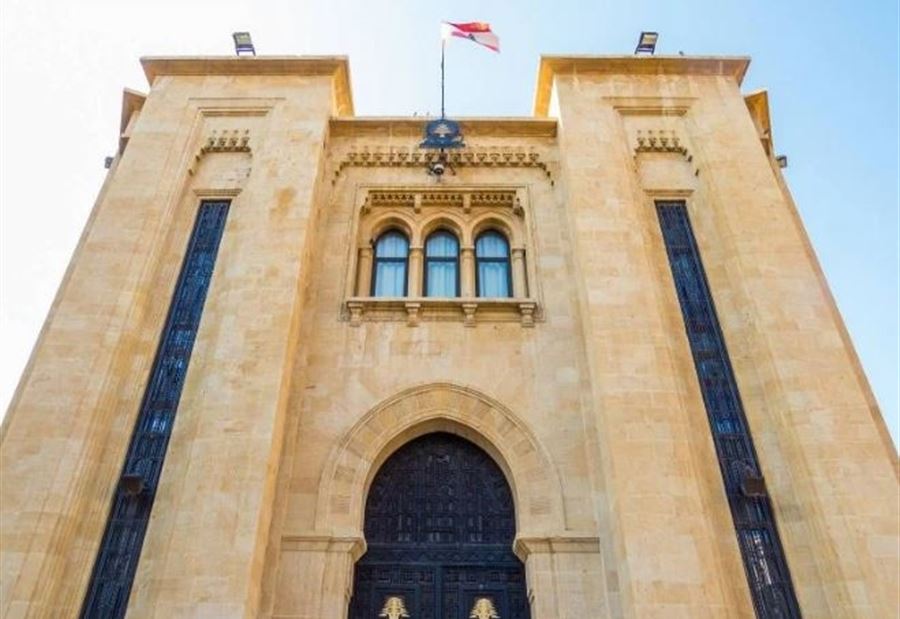 "الموضوع أبعد من أوراق واقتراحات"... نائب يُحذّر: المشهد خطير!