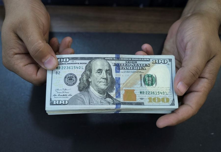 سعرُ دولار السوق السوداء صباح اليوم 