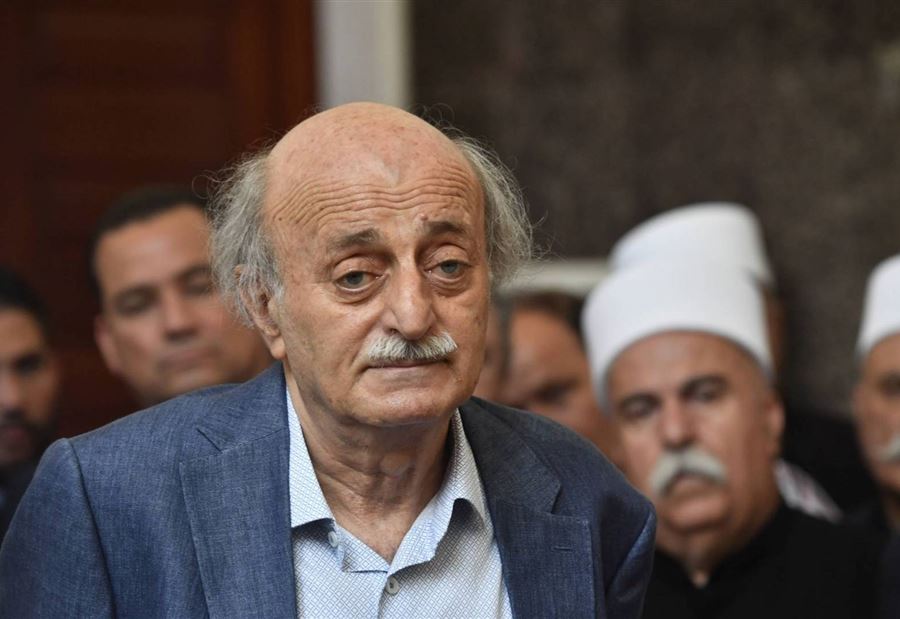 جنبلاط يُعلّق على حريق المرفأ... "نعمة الدياب لا حدود لها"