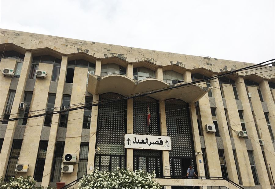 الضباط الخمسة امام القضاء بدءا من اليوم والتوقيف وارد