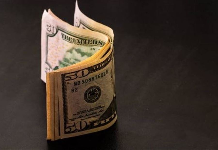 إنخفاضٌ جديد في سعر دولار "صيرفة"
