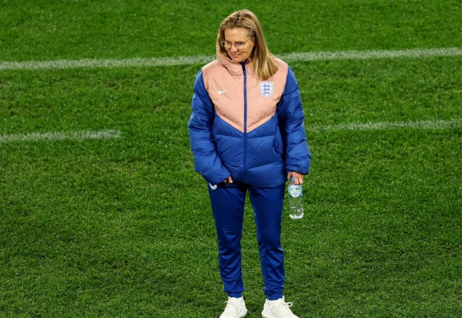 سابقة تاريخية في كرة القدم... إمرأة مرشّحة لتدريب منتخب إنجلترا للرجال!