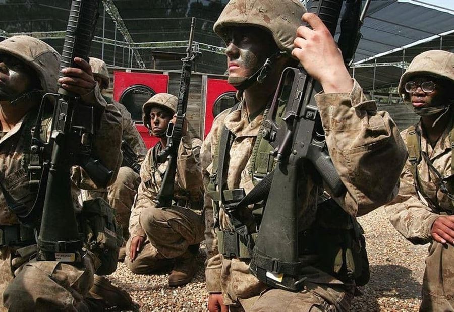 ماذا فعل ترمب بالإنفاق العسكري الأميركي؟