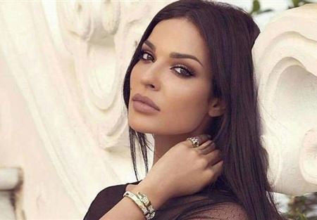 والد الممثلة نادين نجيم في ذمة الله