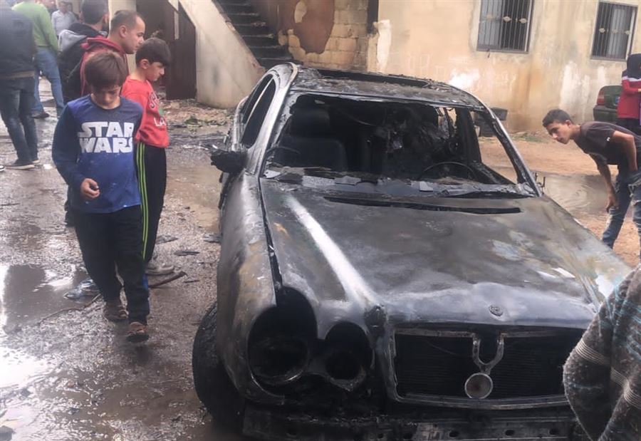 بالصور: إحتراق سيارة في بلدة فنيدق بالصور: إحتراق سيارة في بلدة فنيدق