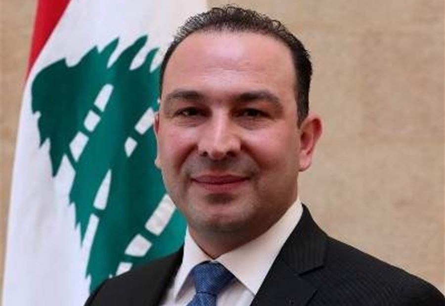 مرتضى يعلق الدروس في المدارس الزراعية