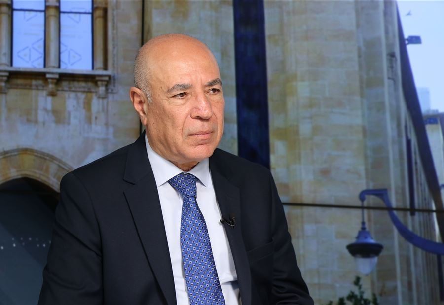جيش مدرّب على السلاح "يحتل" لبنان!