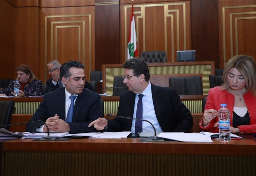 "61 مليون دولار"... كنعان: الحكومة ترمي المشاريع الفارغة على مجلس النواب