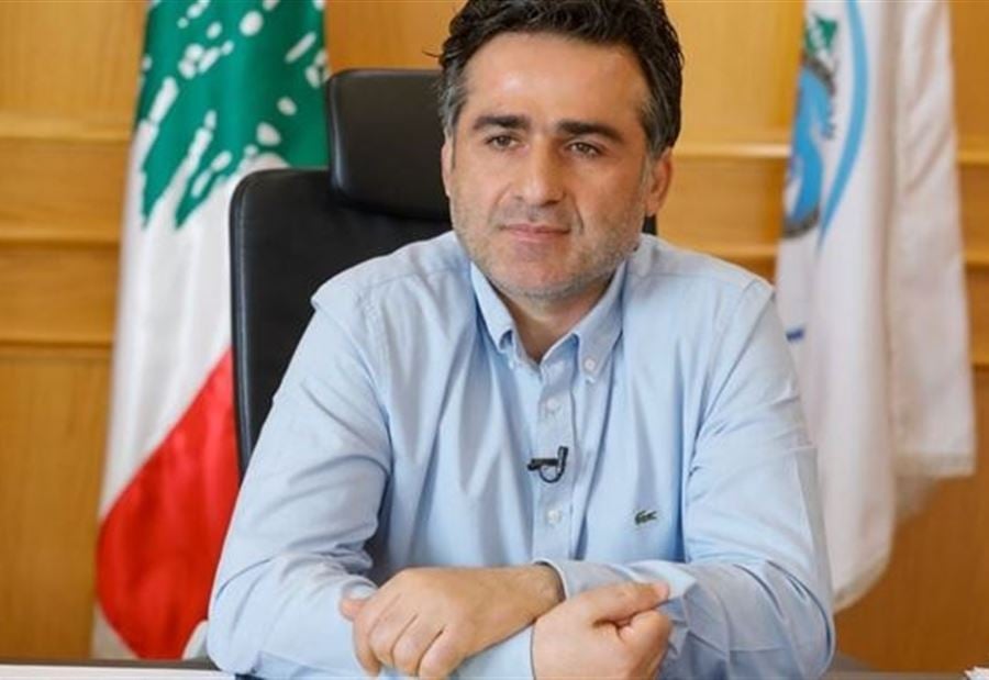 عبور الشاحنة اللّبنانية الأولى... حمية يشكر دولةً عربيةً