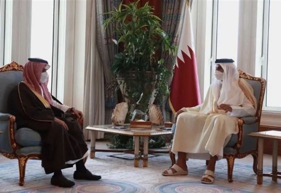 وزير الخارجية السعودي بضيافة أمير قطر