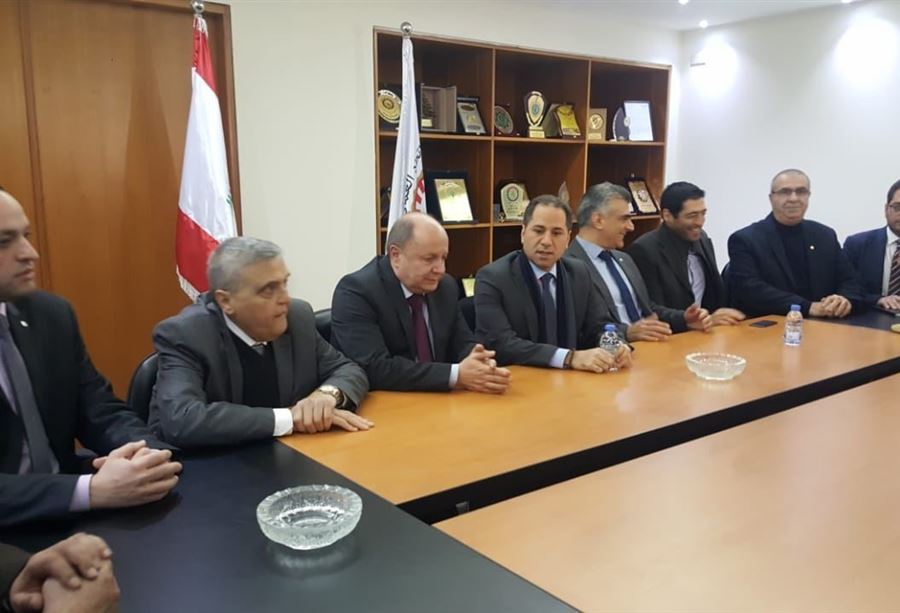 الجميل: نحن الى جانب الاتحاد العمالي العام بكل الخطوات