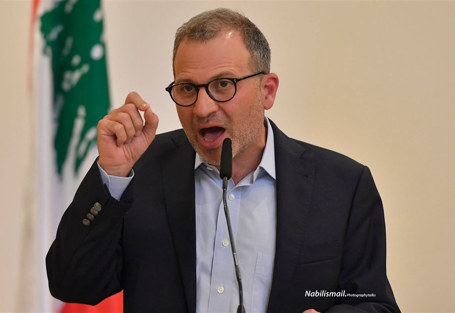 باسيل لـ مُستشاريه: ما بَقا تسمعوني صوتكم!