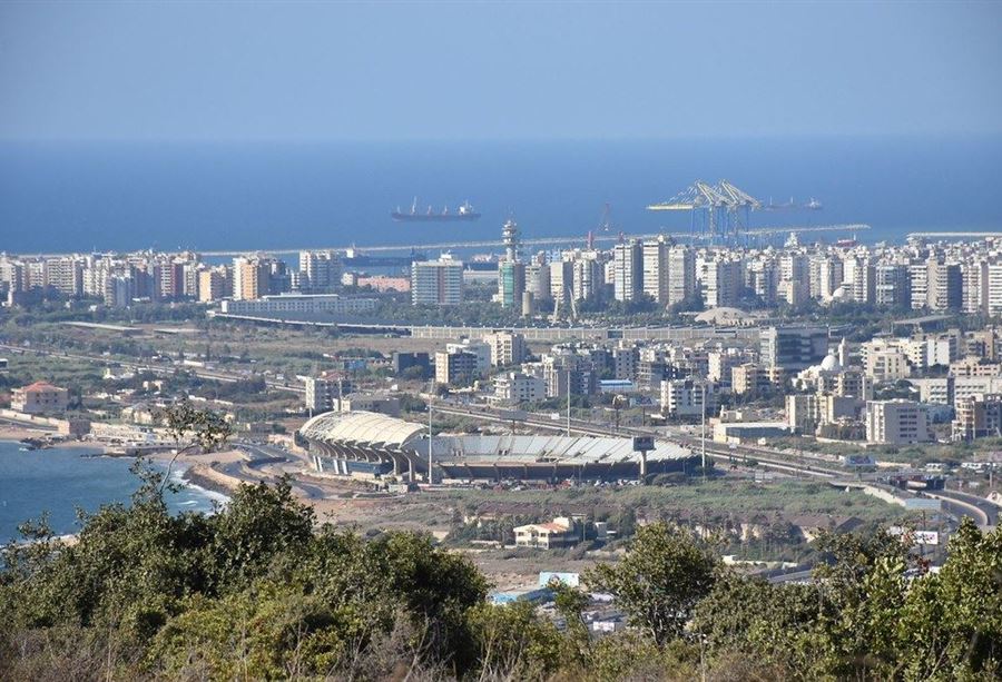 "هنغار كبير"لتخزين مواد غذائية!