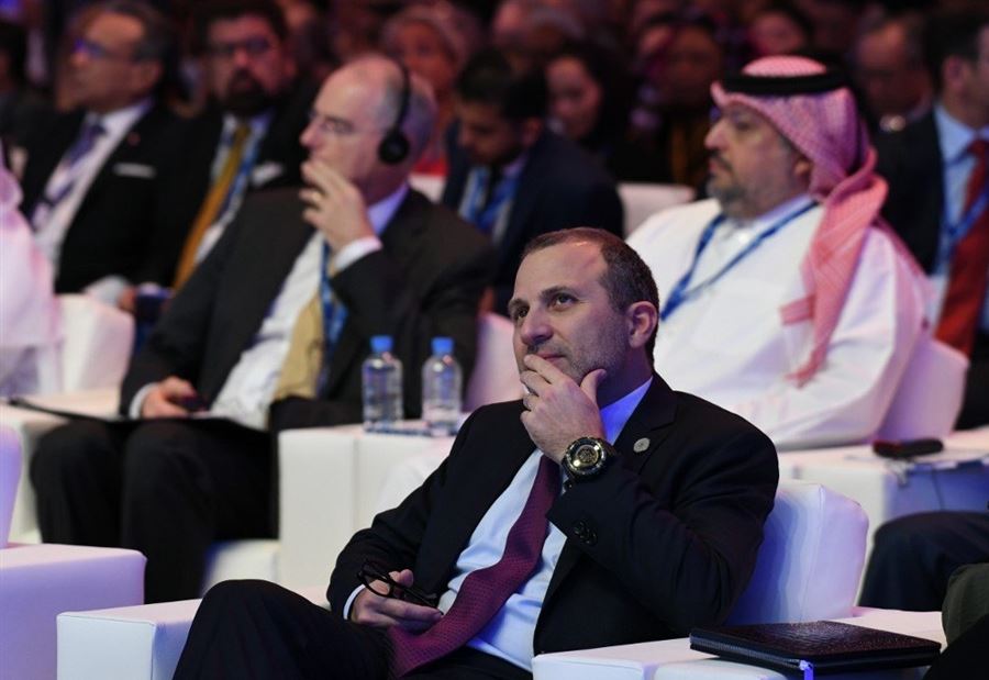دبلوماسي أميركي يوجه اتهامات خطيرة لـ باسيل! (فيديو)