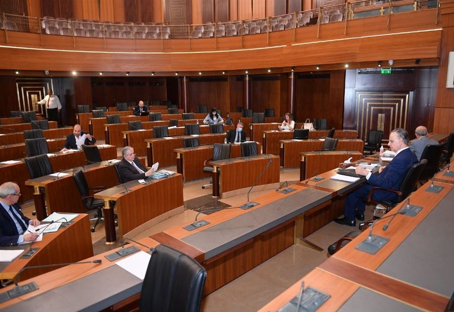 إجتماعٌ للجنة الإدارة والعدل 