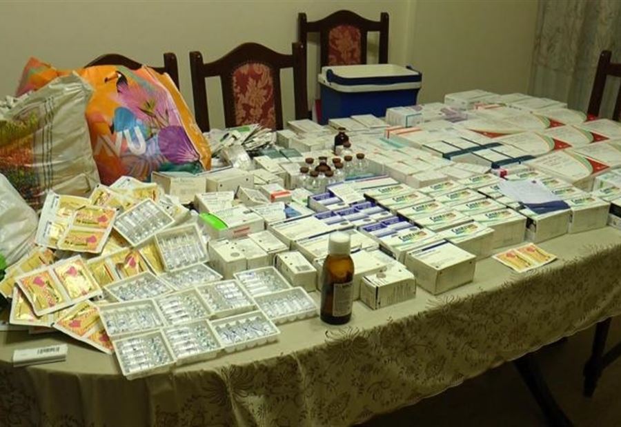 بالفيديو... ضبط كمية من الأدوية داخل شقة في الروشة