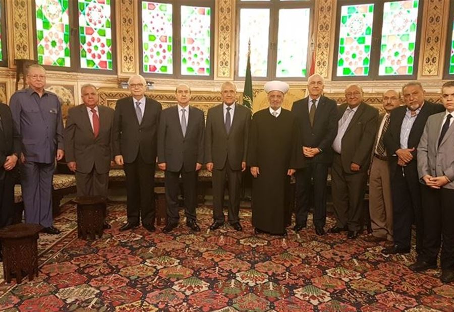 سليمان يقدّم أفضل حل لإعادة النازحين