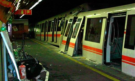 إصابة عشرات الطلاب بتصادم قطارين في إيطاليا