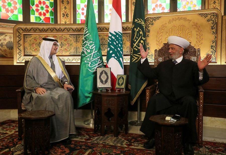 دريان يُحذّر من "يحاول إيهام الناس"... والبخاري: موقفنا ثابت!