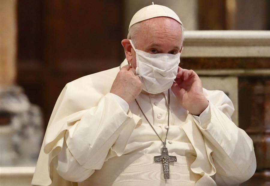 البابا فرنسيس يصفُ مسلمي الإيغور في الصين بـ "المضطهدين" البابا فرنسيس يصفُ مسلمي الإيغور في الصين بـ "المضطهدين"