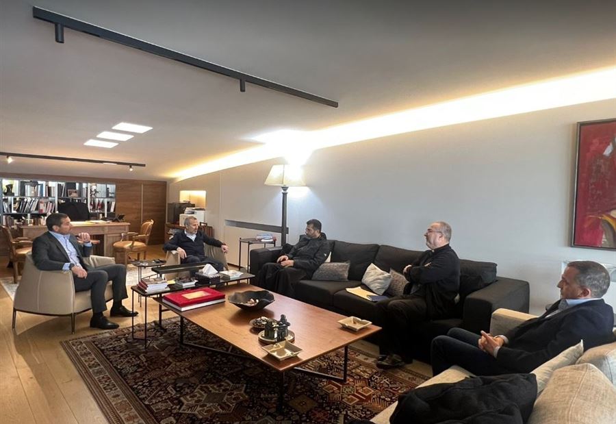 للمرة الثالثة... المطران بو نجم في دارة باسيل