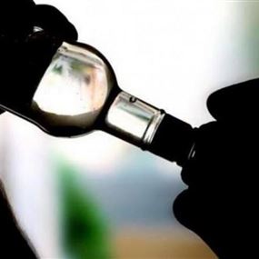 طرب وخمرة وحسناوات.. وبراءة من الإرهاب!