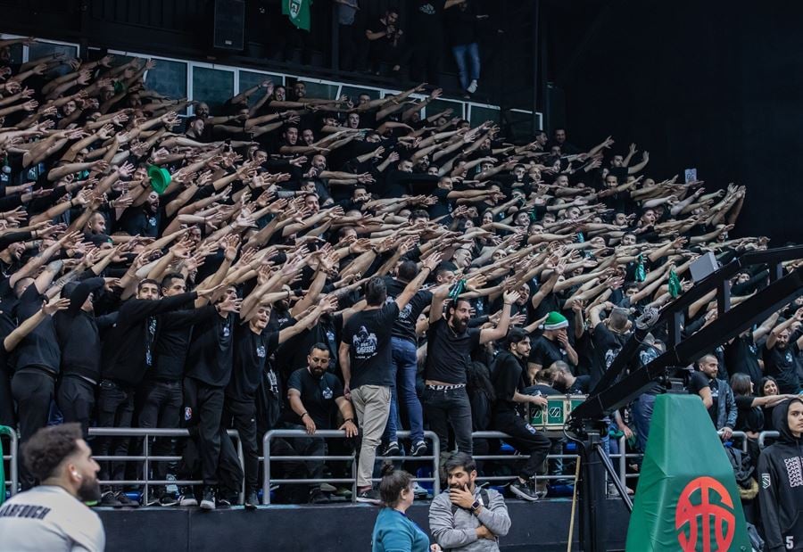 "تصرفات مشينة ومسيئة"... قرارٌ "مفاجئ" من الحكمة بحقّ الـ"Ultras"!